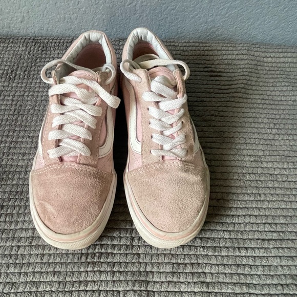 Vans - Picture 2 of 4